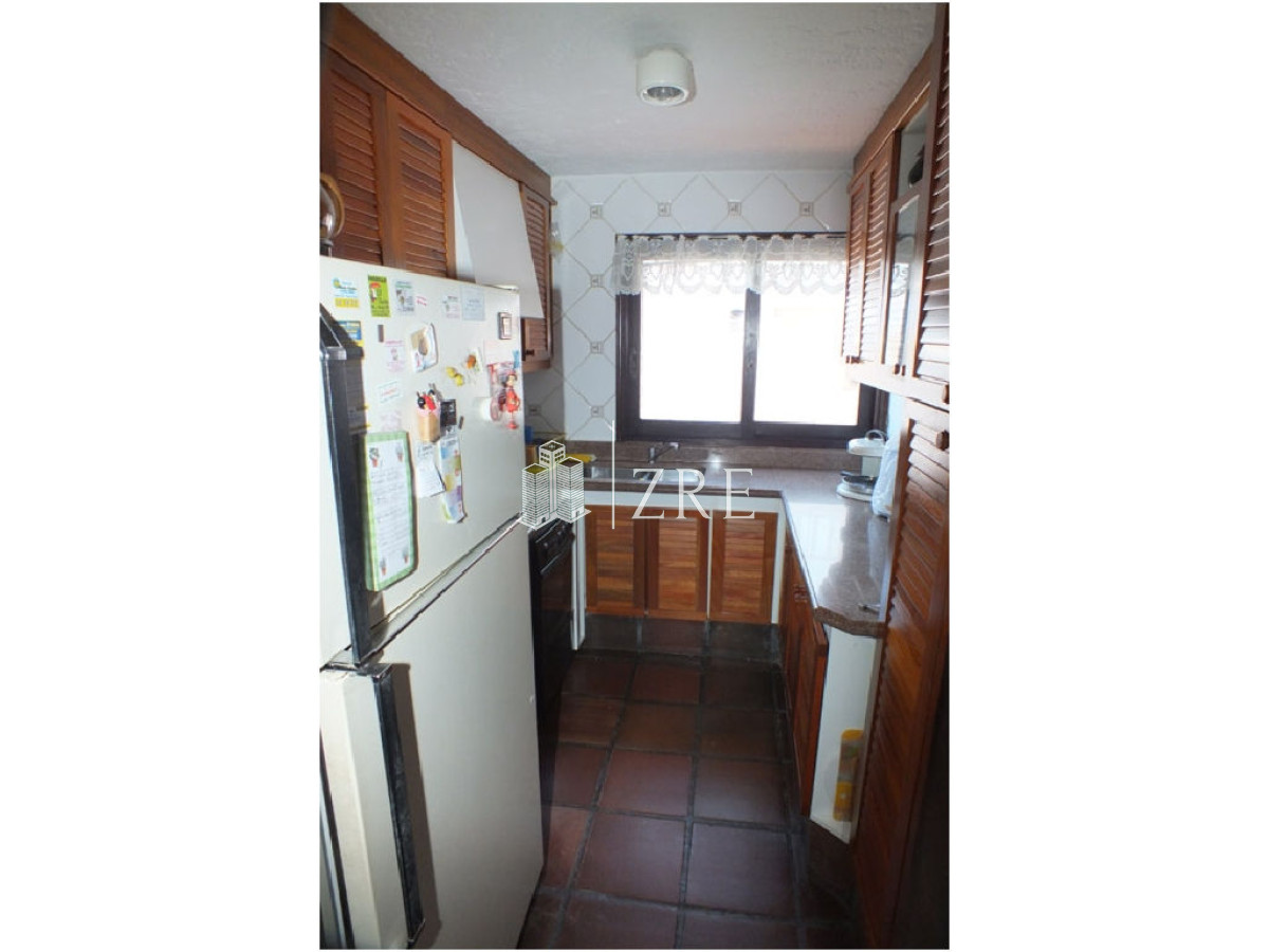 Apartamento ID.1033 - Venta apartamento 3 dormitorios en Península, Punta del Este