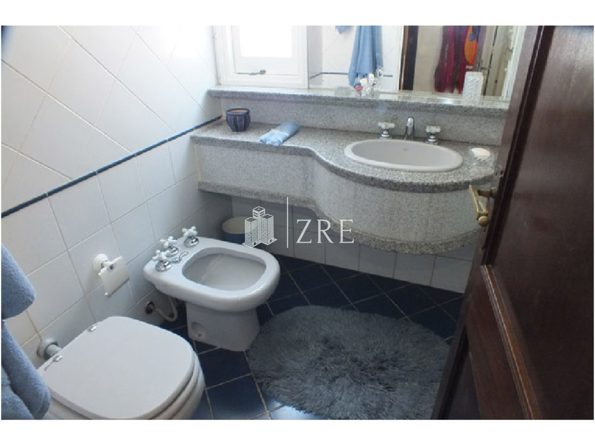 Apartamento ID.1033 - Venta apartamento 3 dormitorios en Península, Punta del Este