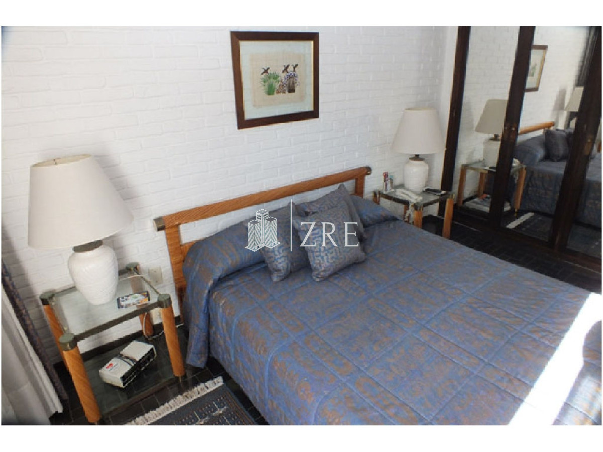 Apartamento ID.1033 - Venta apartamento 3 dormitorios en Península, Punta del Este