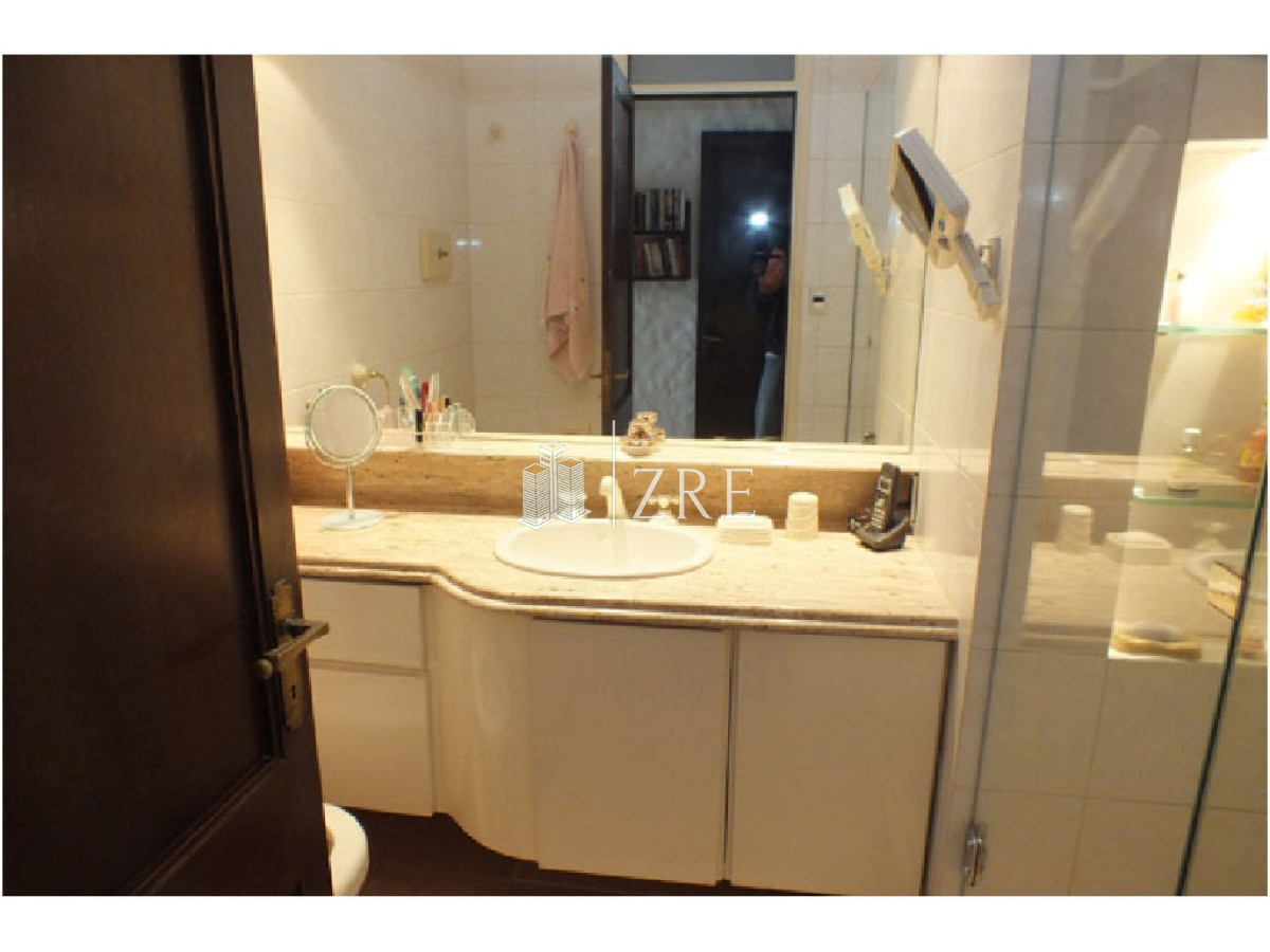 Apartamento ID.1033 - Venta apartamento 3 dormitorios en Península, Punta del Este