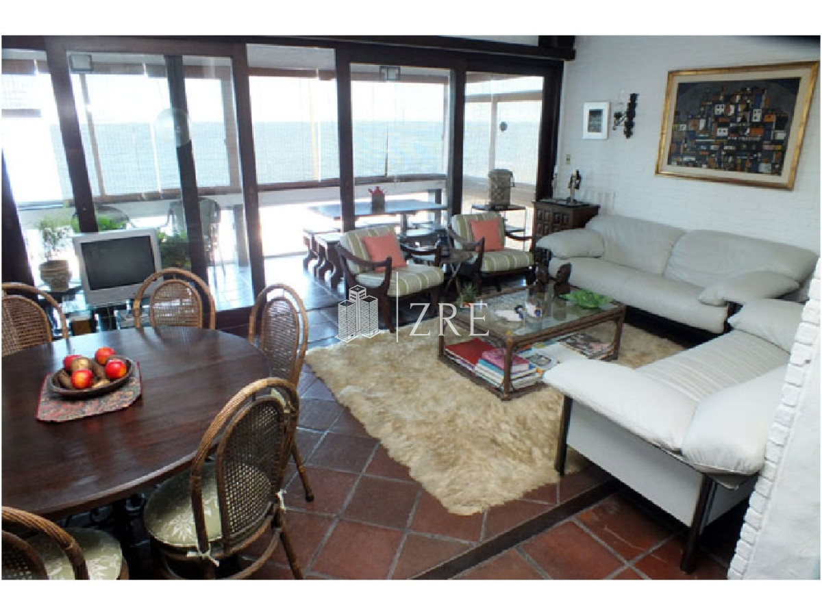 Apartamento ID.1033 - Venta apartamento 3 dormitorios en Península, Punta del Este