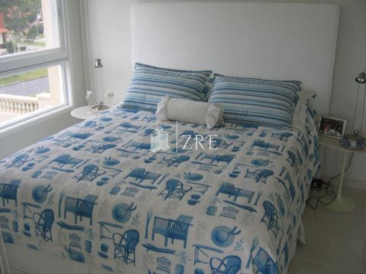 Apartamento ID.1301 - Venta apartamento 3 dormitorios en Mansa, Punta del Este