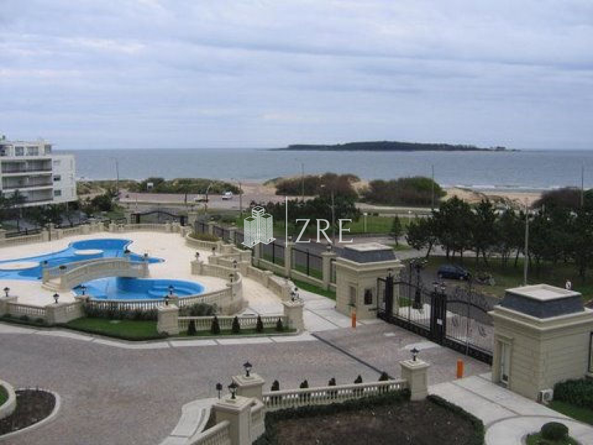 Apartamento ID.1301 - Venta apartamento 3 dormitorios en Mansa, Punta del Este