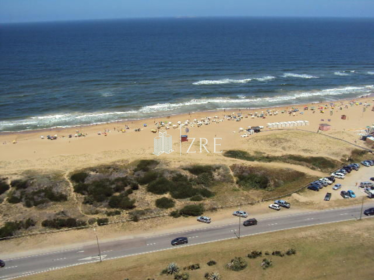 Apartamento ID.884 - Alquiler temporada apartamento 3 dormitorios, playa Brava Punta del Este