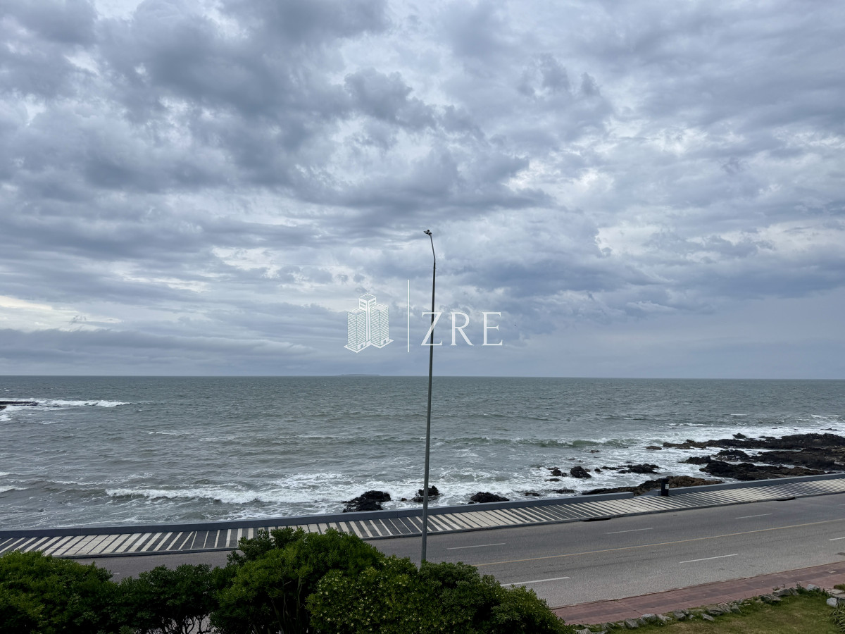 Apartamento ID.1033 - Venta apartamento 3 dormitorios en Península, Punta del Este