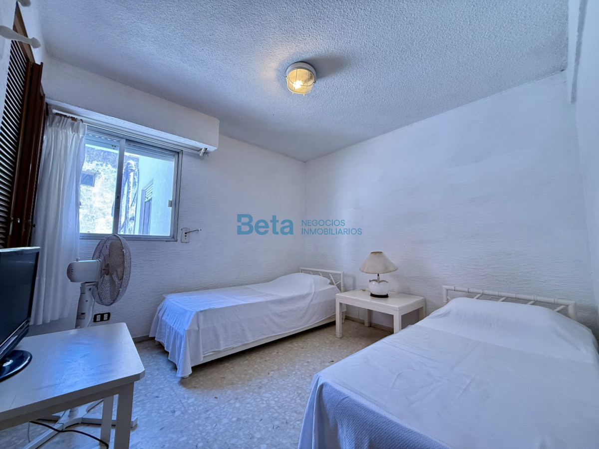 Apartamento ID.13 - EN PLENO CENTRO CERCA DE PLAYA BRAVA Y MANSA 