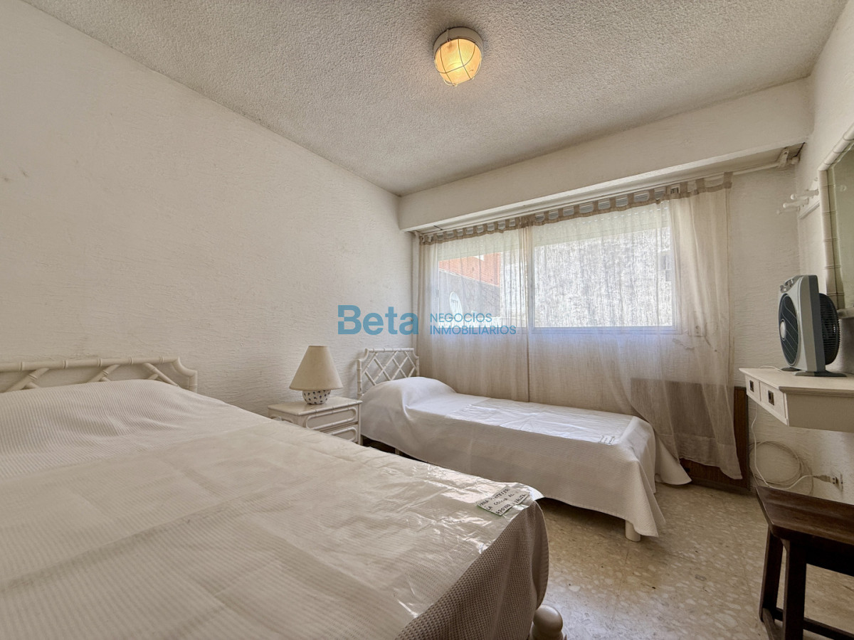 Apartamento ID.13 - EN PLENO CENTRO CERCA DE PLAYA BRAVA Y MANSA 
