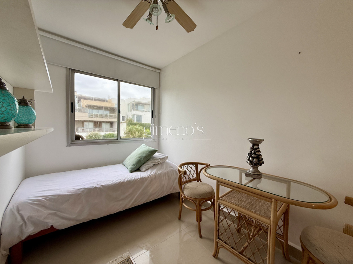 Apartamento ID.1329 - Apartamento en Venta 3 Dormitorios Manantiales - Punta del Este 