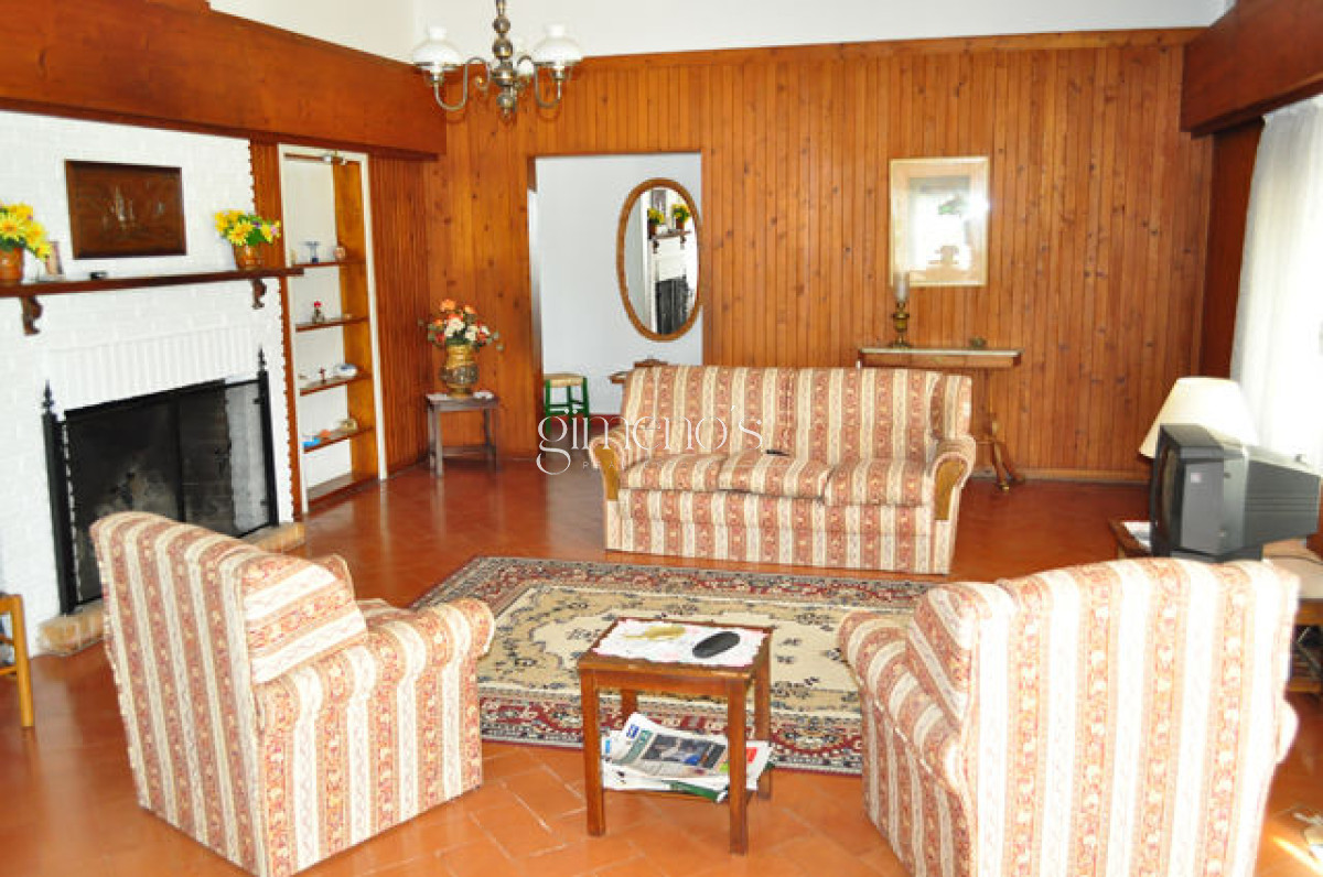 Casa ID.1011 - Venta de Casa 3 Dormitorios en Cantegril - Punta del Este 