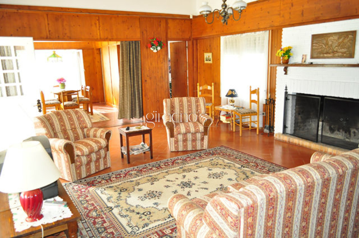 Casa ID.1011 - Venta de Casa 3 Dormitorios en Cantegril - Punta del Este 