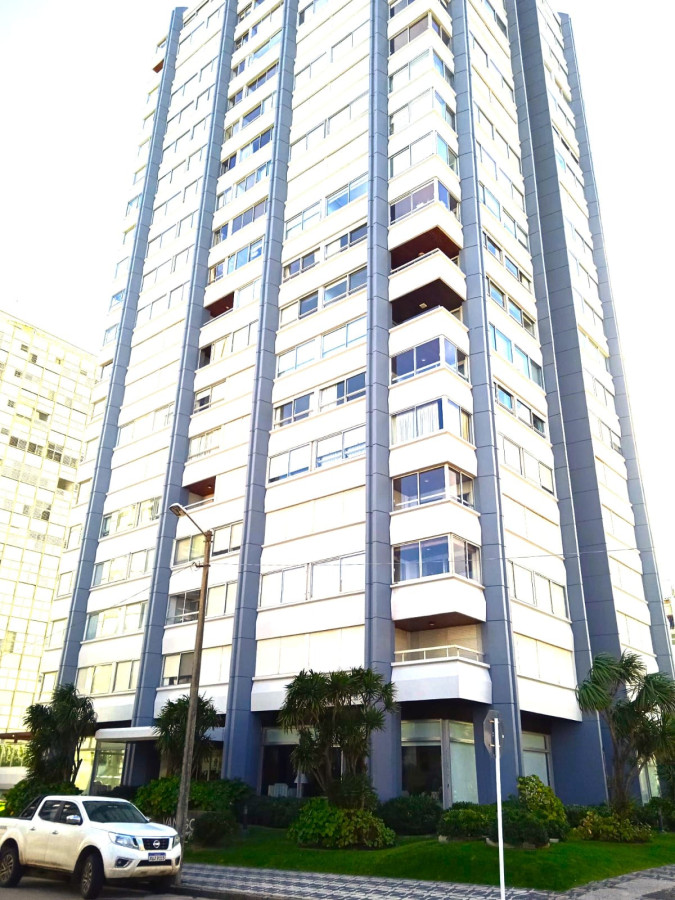 Apartamento ID.243 - 1 DORMITORIO EN PENINSULA CON SERVICIOS
