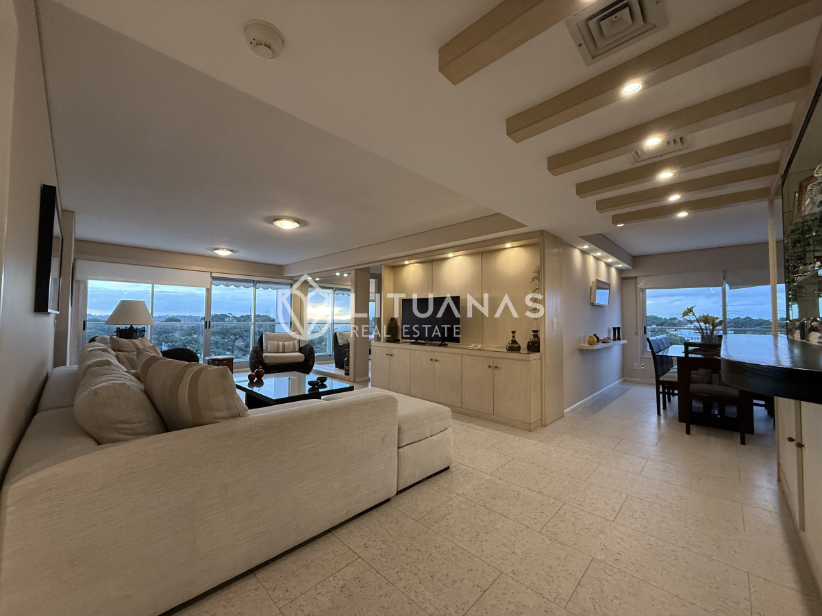 Apartamento ID.67 - Alquiler Temporal  Lincoln Center Punta del Este