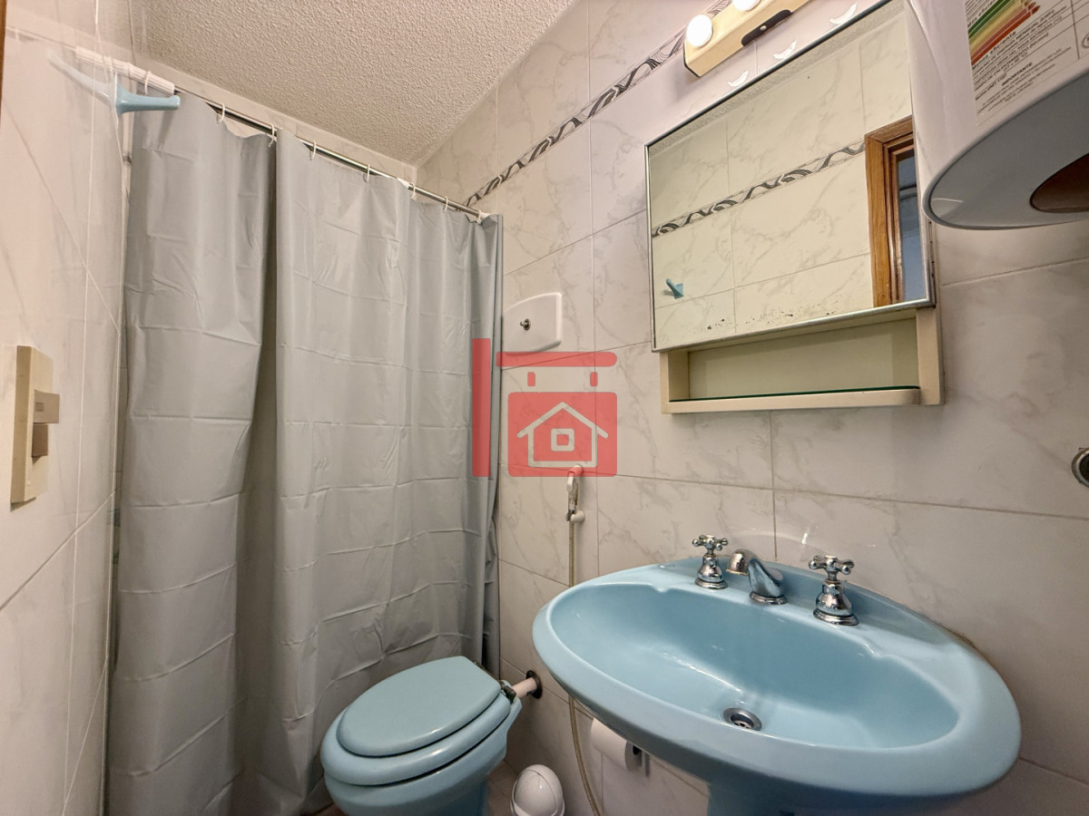 Apartamento ID.104 - EN PLENO CENTRO CERCA DE PLAYA BRAVA Y MANSA 