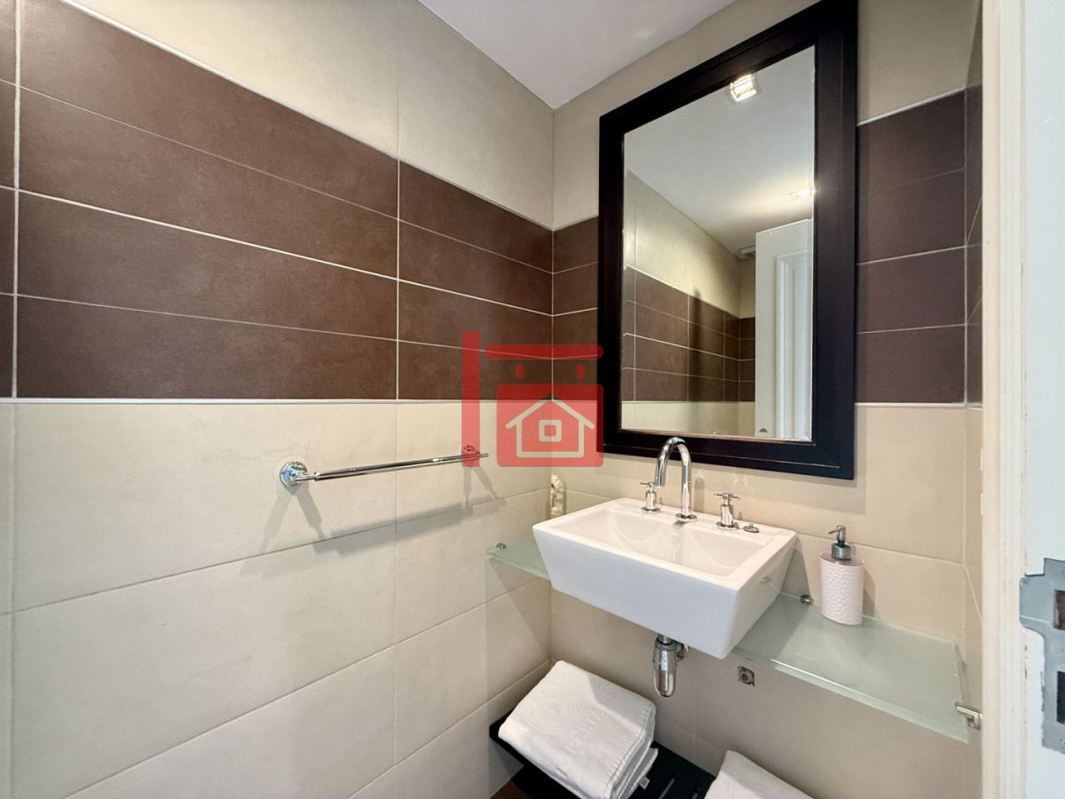 Apartamento ID.295 - En venta Zona Brava 