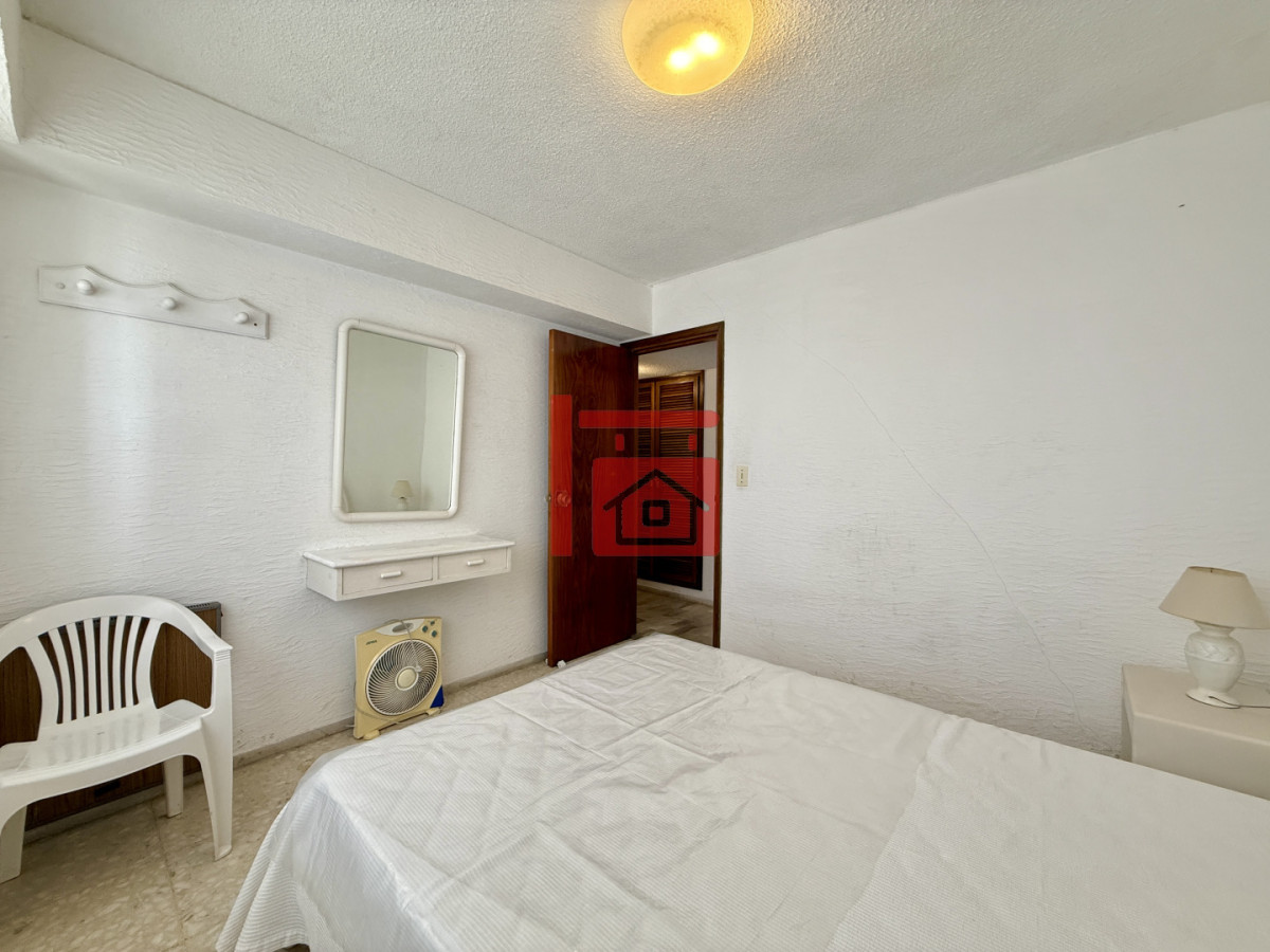 Apartamento ID.104 - EN PLENO CENTRO CERCA DE PLAYA BRAVA Y MANSA 