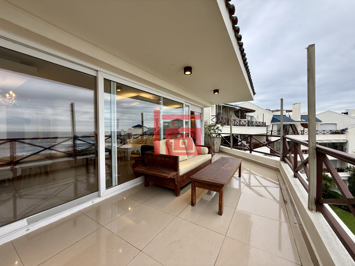 Apartamento ID.724 - Pent House en venta en Lomas de Manantiales 