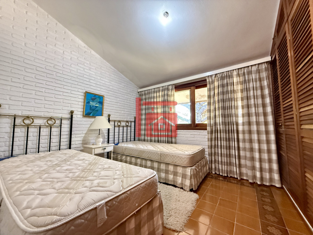 Casa ID.133 - Imponente chalet en venta sobre Av. del Mar  Exclusividad, confort y naturaleza