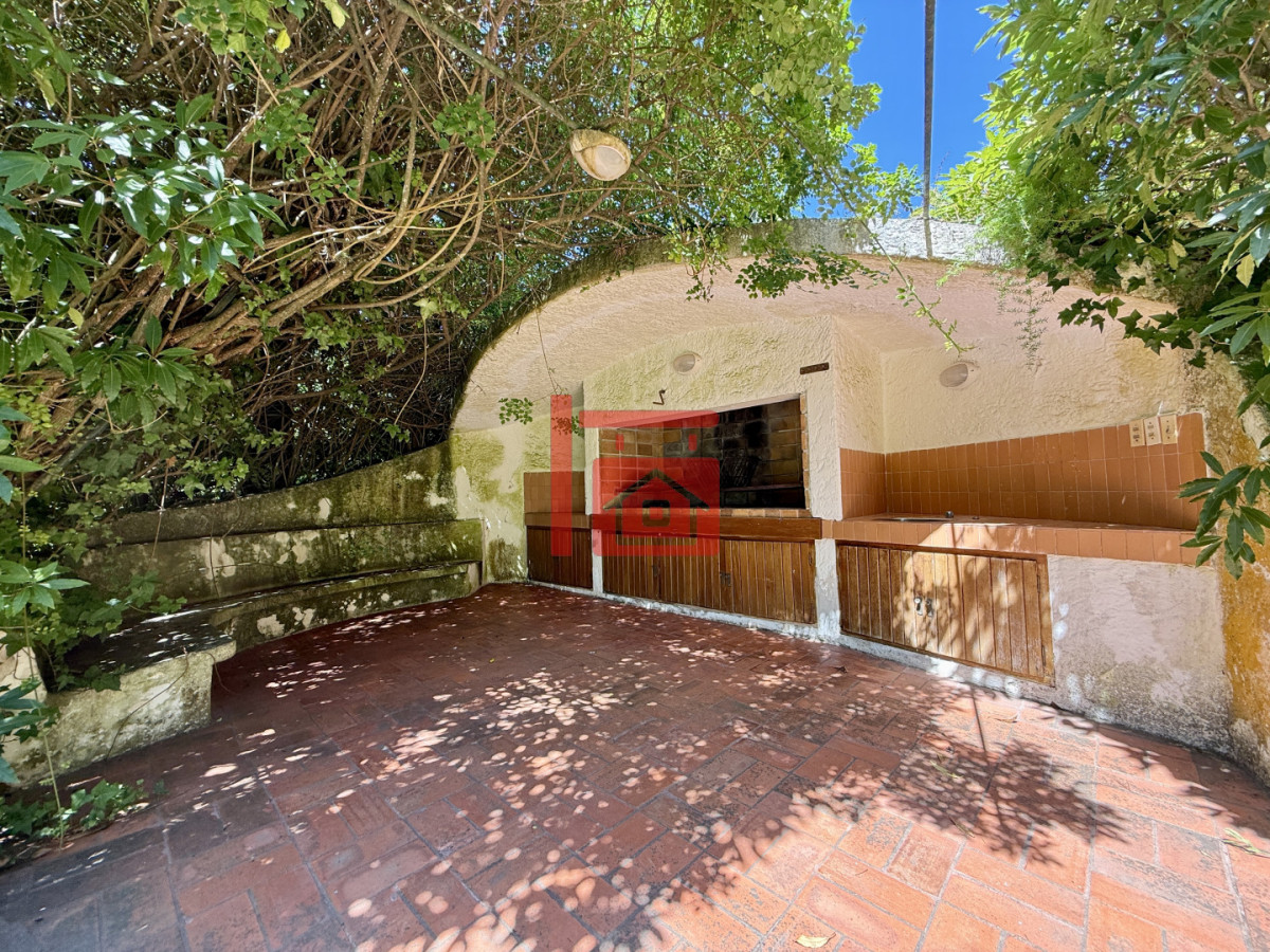 Casa ID.133 - Imponente chalet en venta sobre Av. del Mar  Exclusividad, confort y naturaleza