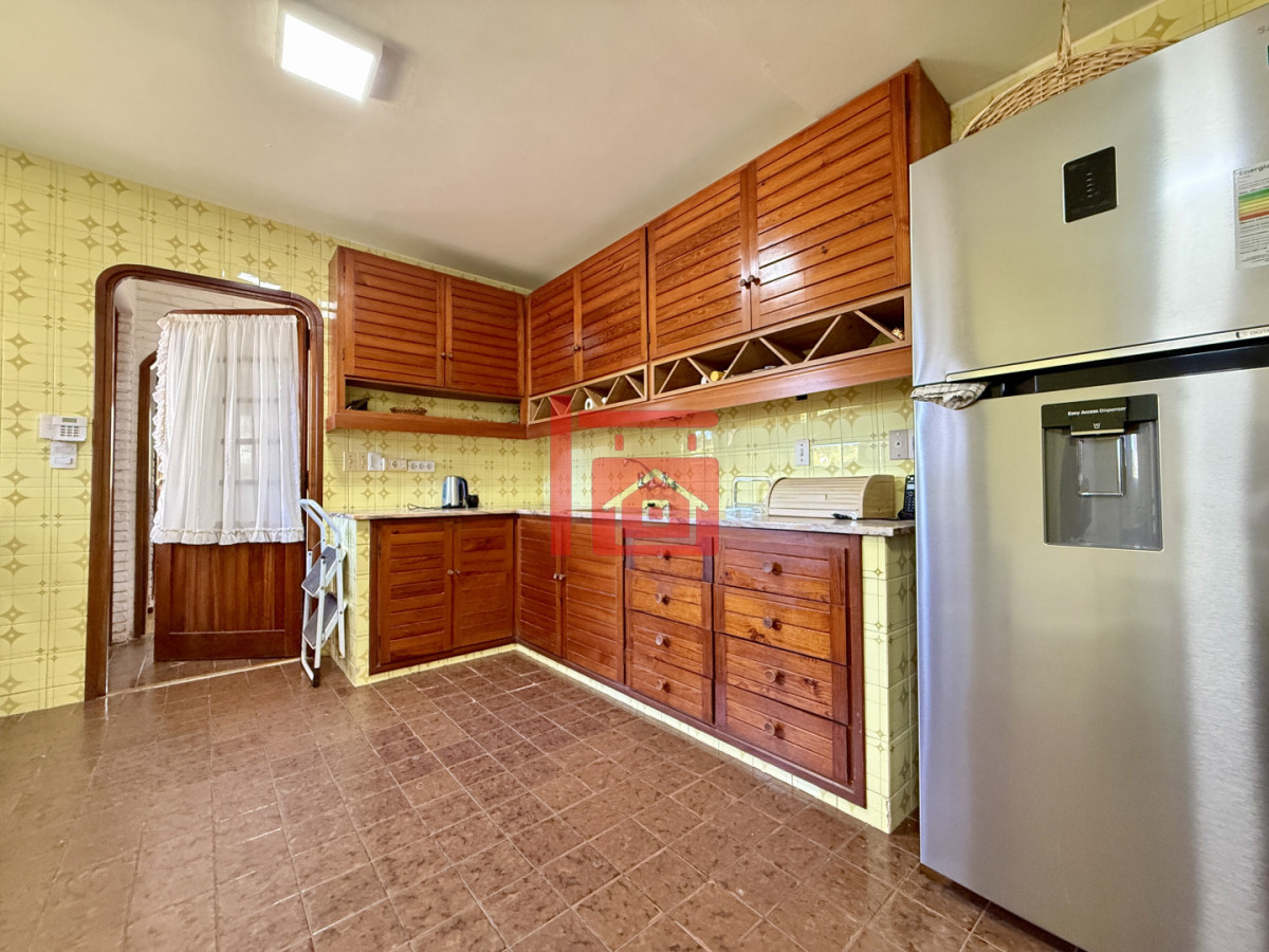 Casa ID.133 - Imponente chalet en venta sobre Av. del Mar  Exclusividad, confort y naturaleza