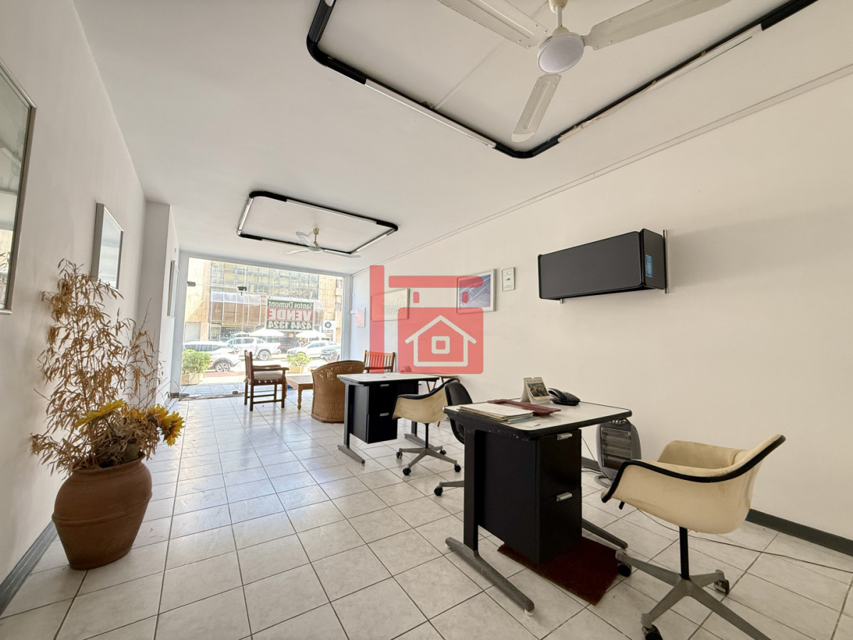 Local Comercial ID.367 - OFICINA EN VENTA  EDIFICIO MICHELANGELO