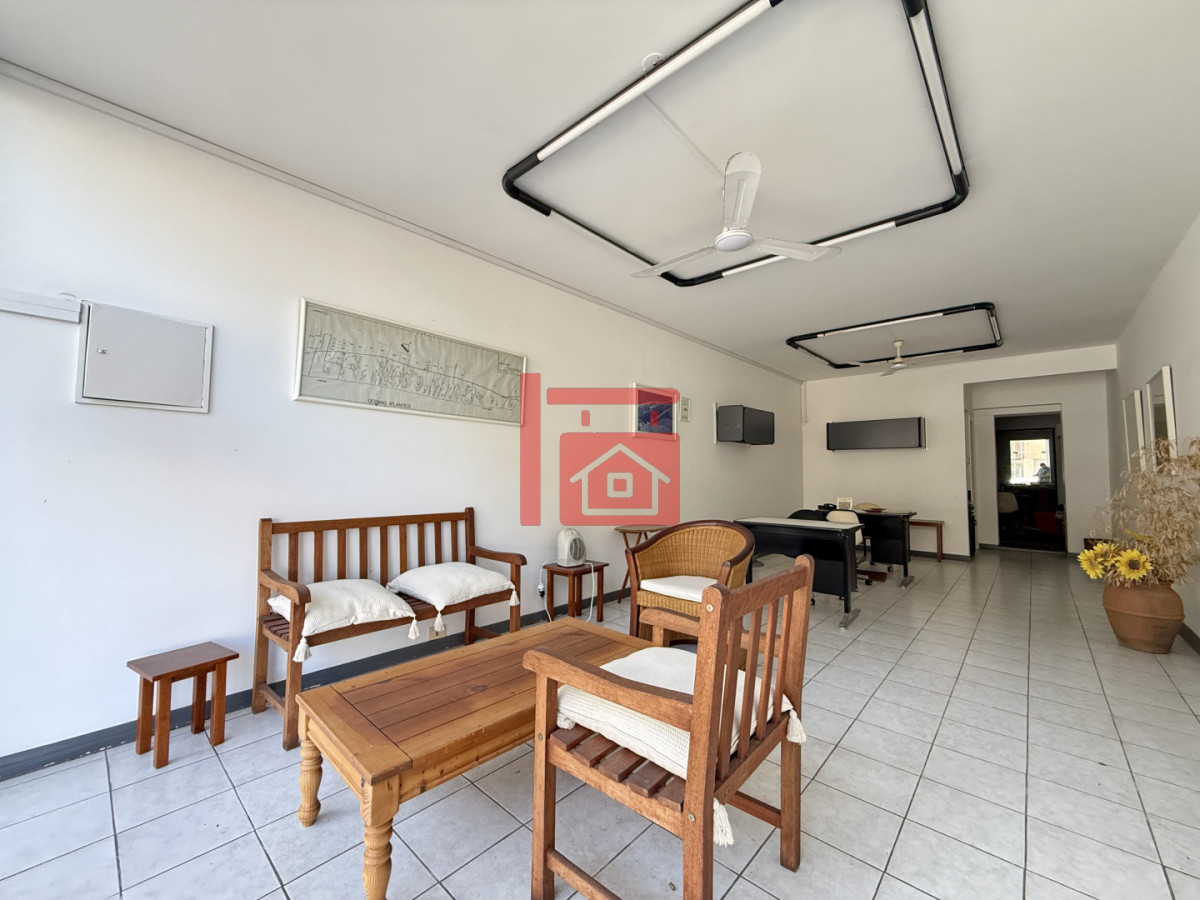 Local Comercial ID.367 - OFICINA EN VENTA  EDIFICIO MICHELANGELO