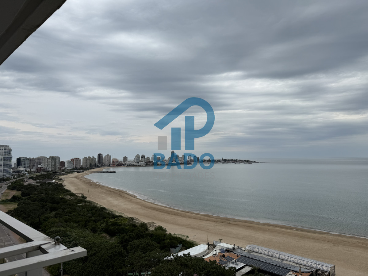 Apartamento ID.67 - Apartamento de 3 dormitorios y 2 baños en Playa Mansa