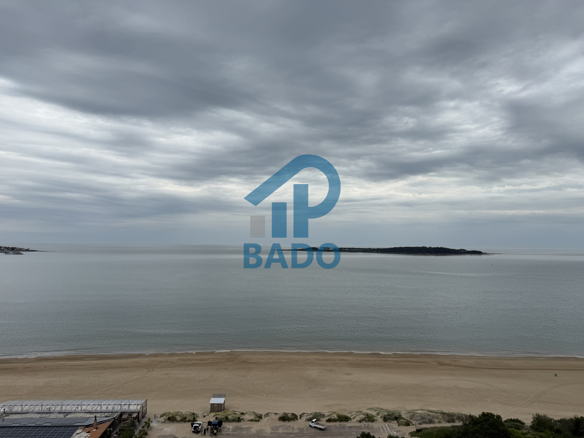 Apartamento ID.67 - Apartamento de 3 dormitorios y 2 baños en Playa Mansa