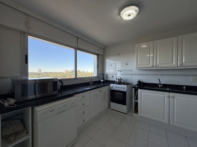 Apartamento en Mansa, 3 dormitorios   - PLA11562A