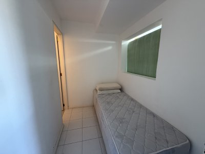 Apartamento en Mansa, 3 dormitorios   - PLA11562A