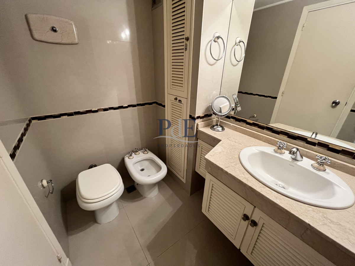 Apartamento en venta de 3 dormitorios con dependencia en Villa D’Este, Punta del Este - Imagen 26