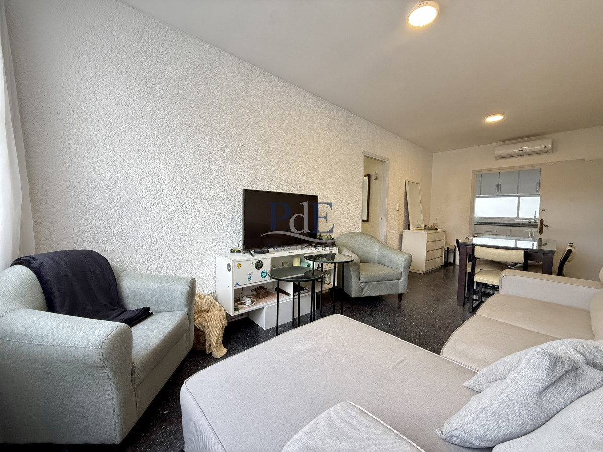 Apartamento en Edificio Mansamar - Primera Línea al Mar - Imagen 4