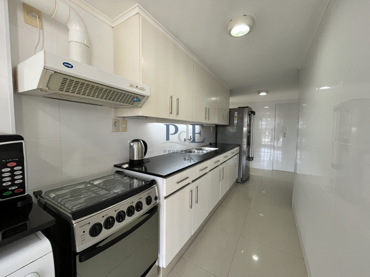 Apartamento en venta de 3 dormitorios con dependencia en Villa D’Este, Punta del Este - Imagen 12