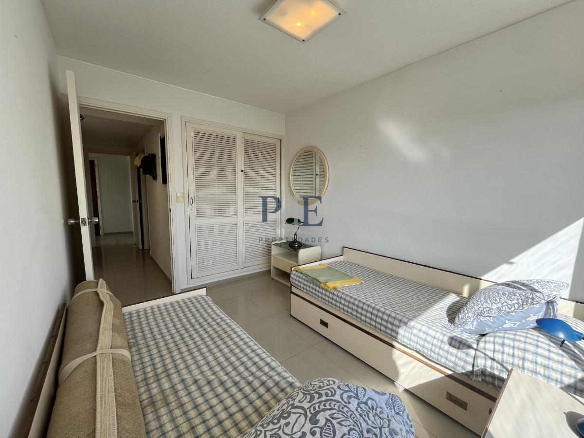 Apartamento en venta de 3 dormitorios con dependencia en Villa D’Este, Punta del Este - Imagen 25