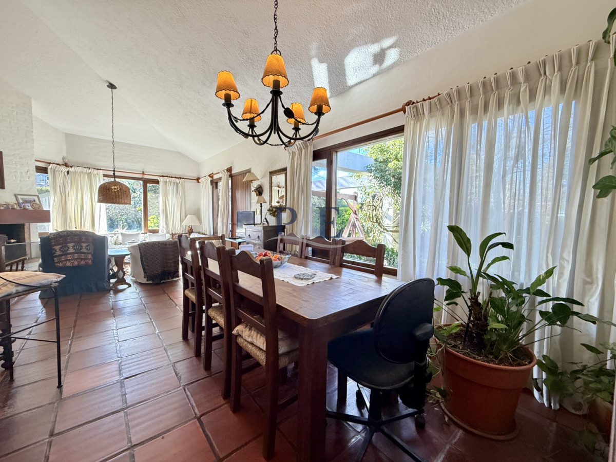 CASA EN VENTA - BARRIO CANTEGRIL, AV. CÓRDOVA - Imagen 7