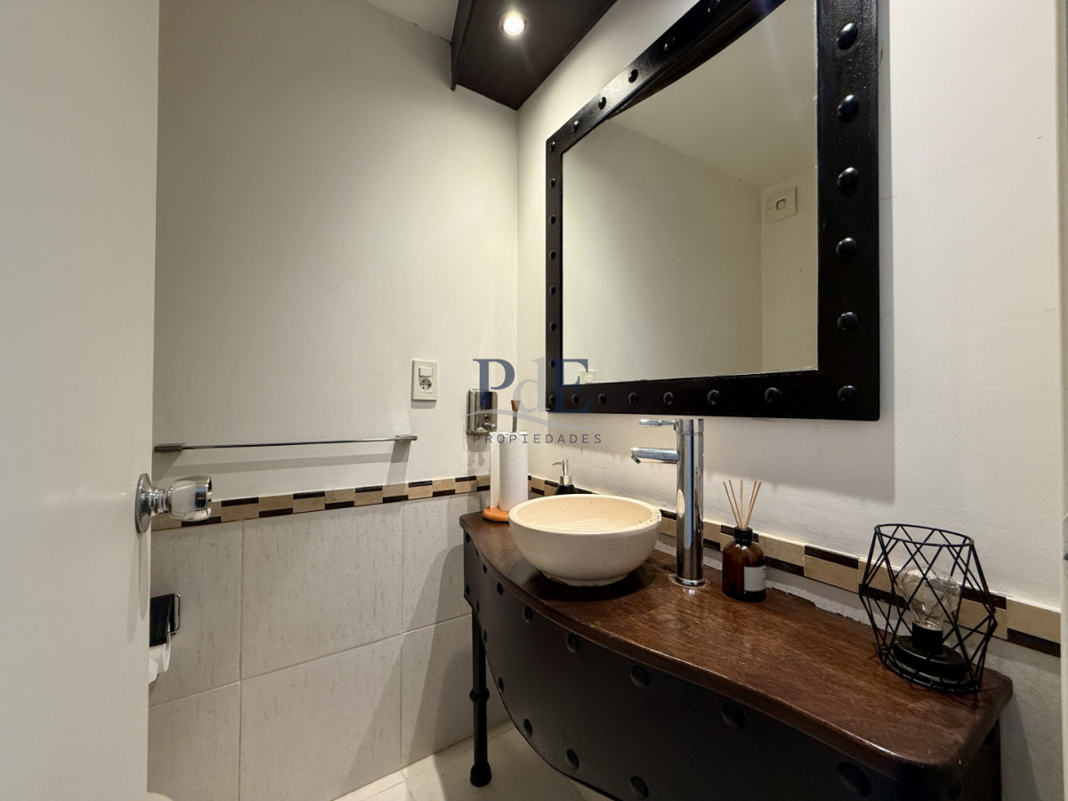 CASA EN VENTA - BARRIO CANTEGRIL, AV. CÓRDOVA - Imagen 24