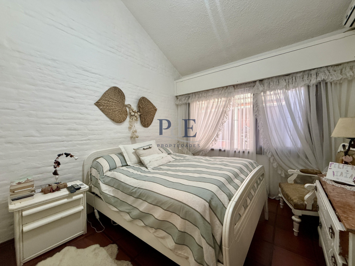 CASA EN VENTA - BARRIO CANTEGRIL, AV. CÓRDOVA - Imagen 14