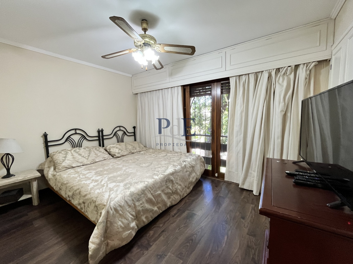 Residencia reciclada con 5 dorm y 5 baños. Piscina climatizada. Punta del Este. - Imagen 10