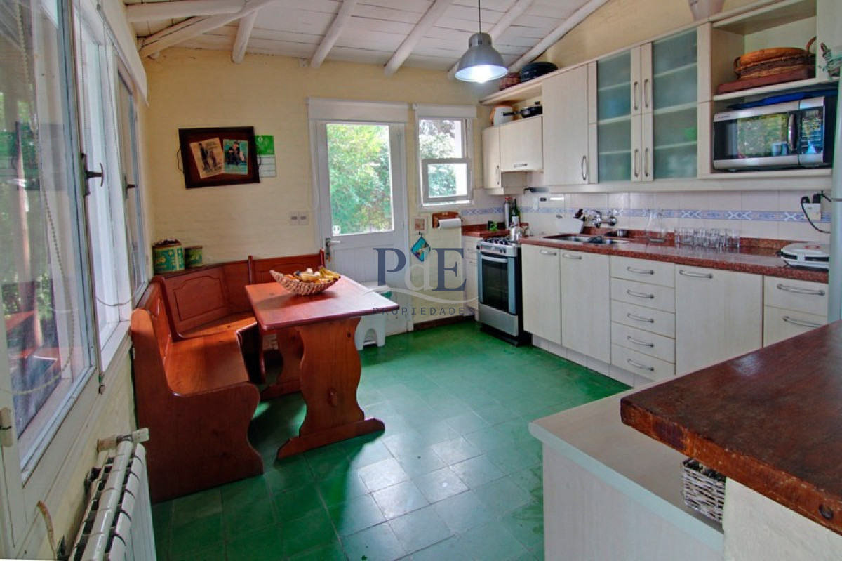 Hermosa casa 3 dormitorios mas servicio. En la Barra, Punta del Este. - Imagen 7