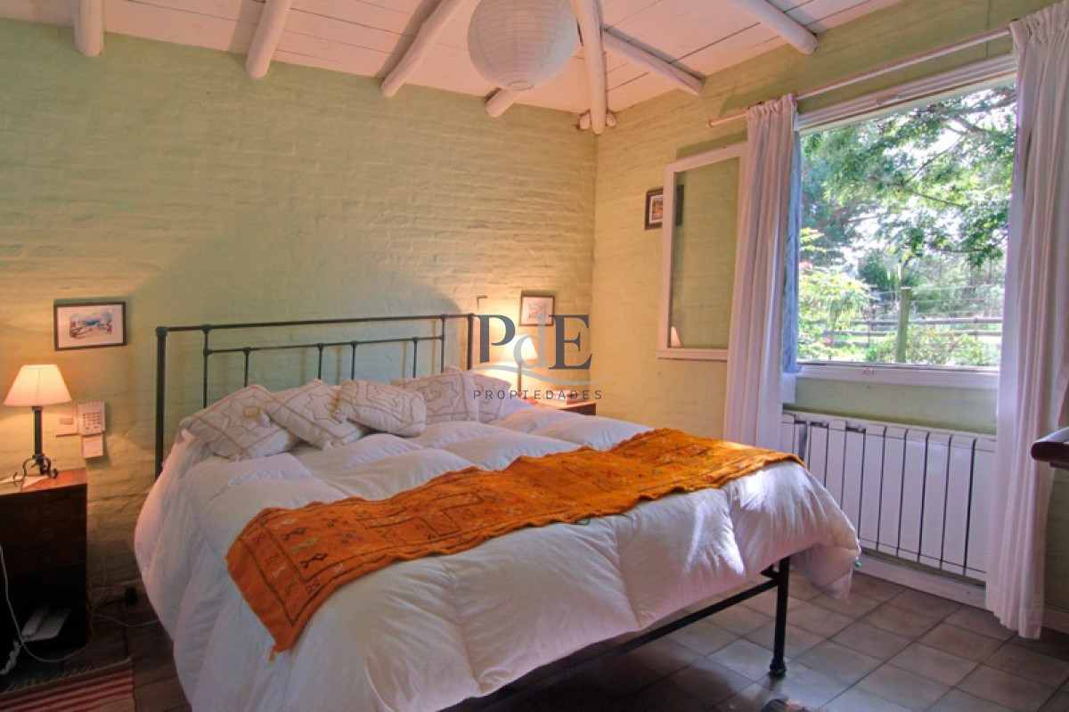 Hermosa casa 3 dormitorios mas servicio. En la Barra, Punta del Este. - Imagen 10