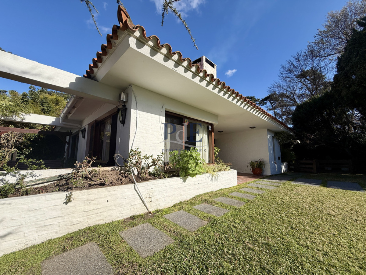 CASA EN VENTA - BARRIO CANTEGRIL, AV. CÓRDOVA - Imagen 32