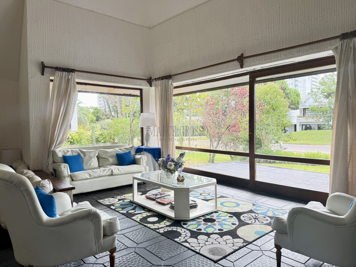 Casa ID.170 - Casa en VENTA  Barrio Lugano, Punta del Este