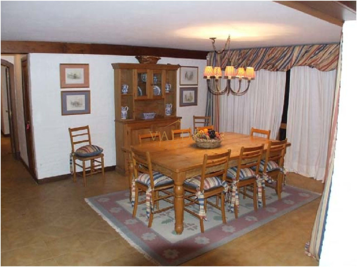 Casa ID.3335 - Casa en venta 