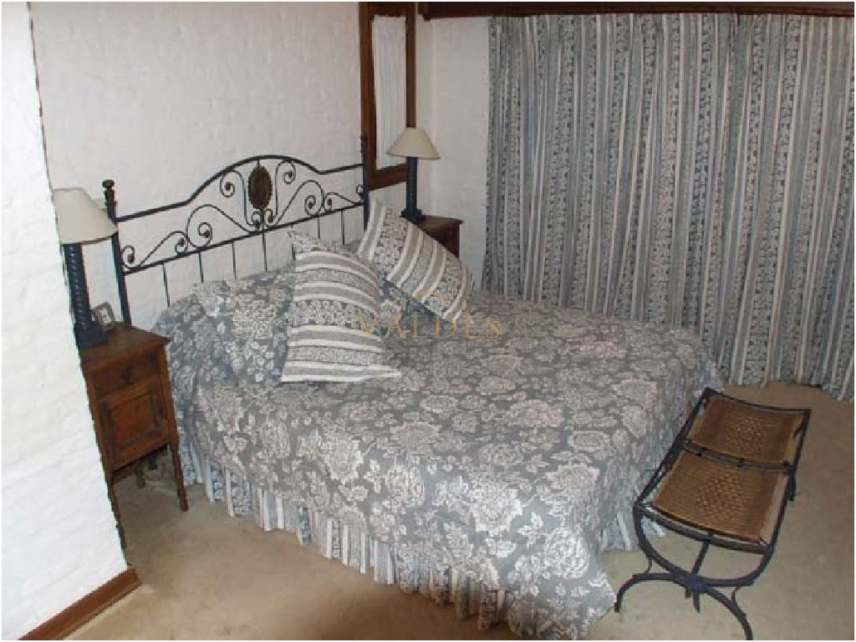 Casa ID.3335 - Casa en venta 