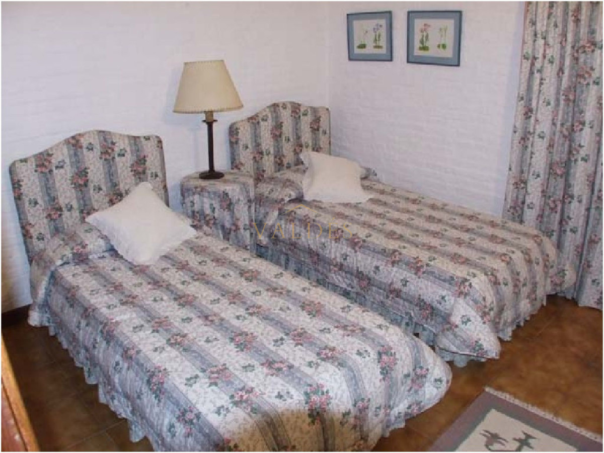 Casa ID.3335 - Casa en venta 