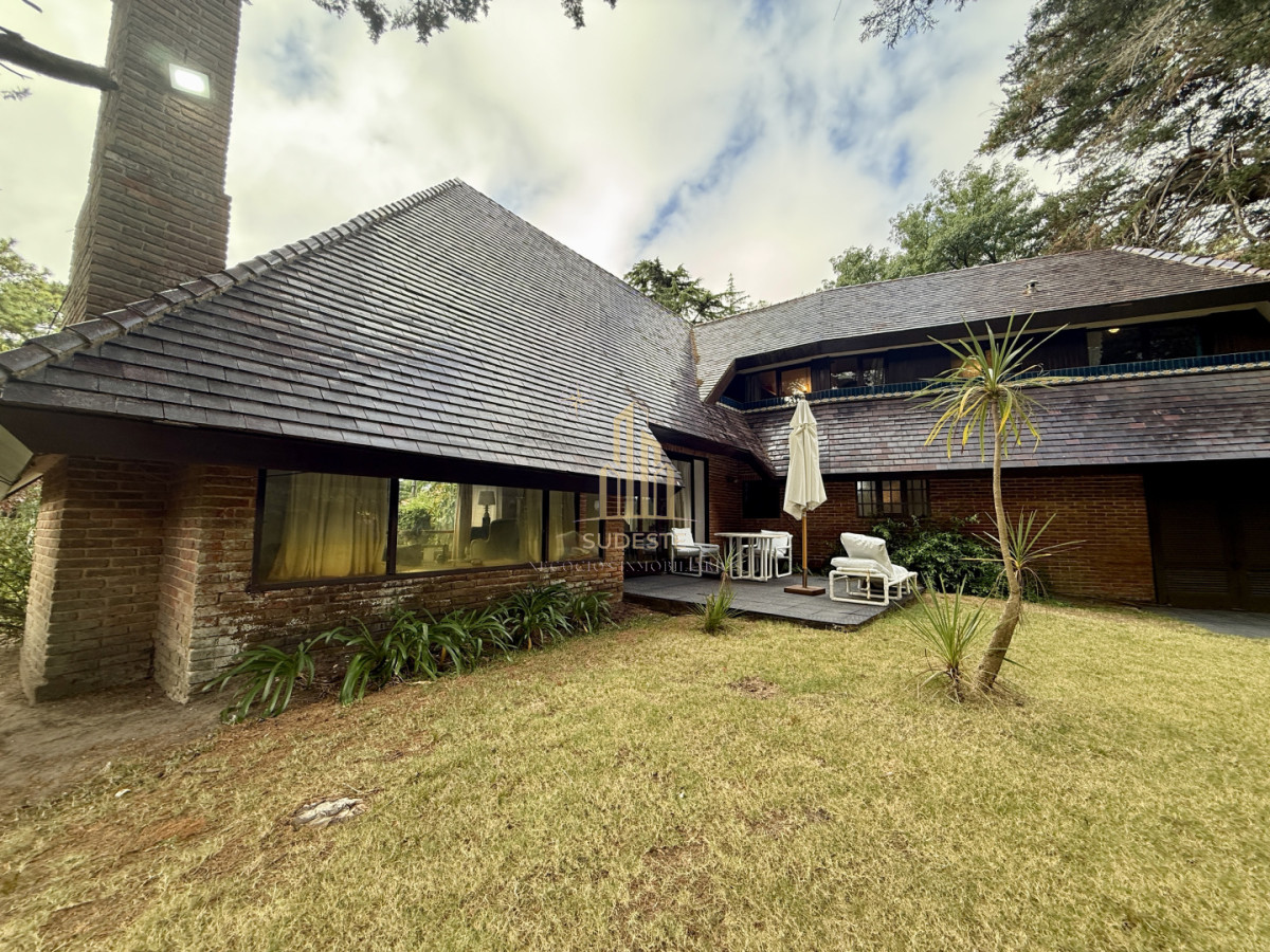 Apartamento ID.58 - Casa en VENTA  Barrio Lugano, Punta del Este