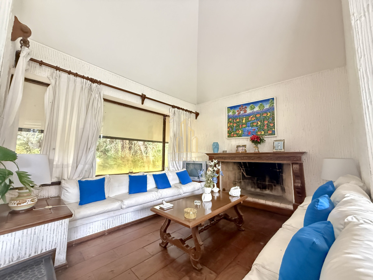 Apartamento ID.58 - Casa en VENTA  Barrio Lugano, Punta del Este