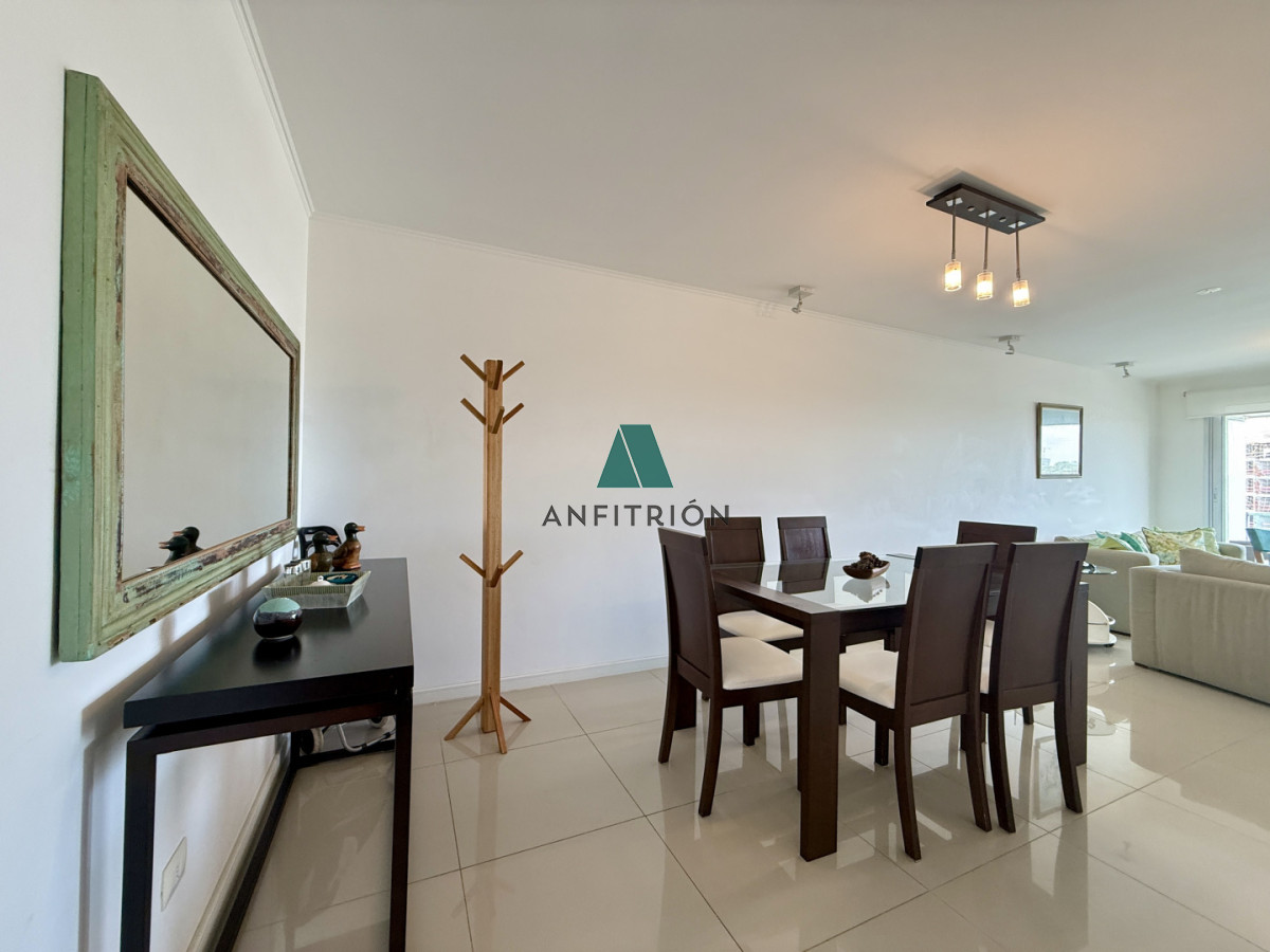 Apartamento ID.77 - Venta  Excelente Apartamento en Wind Tower  Punta del Este