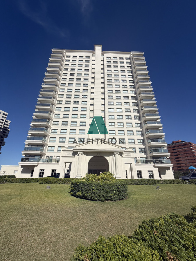 Apartamento ID.76 - Tu Refugio en Brava: Elegancia y Comodidad en Punta del Este