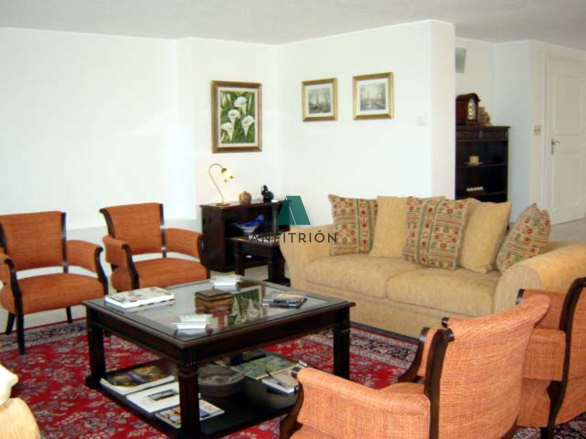 Apartamento ID.219 - Playa mansa amplia terraza 