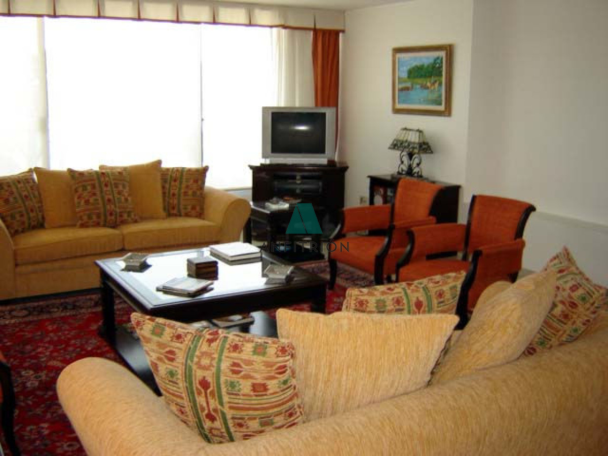 Apartamento ID.219 - Playa mansa amplia terraza 